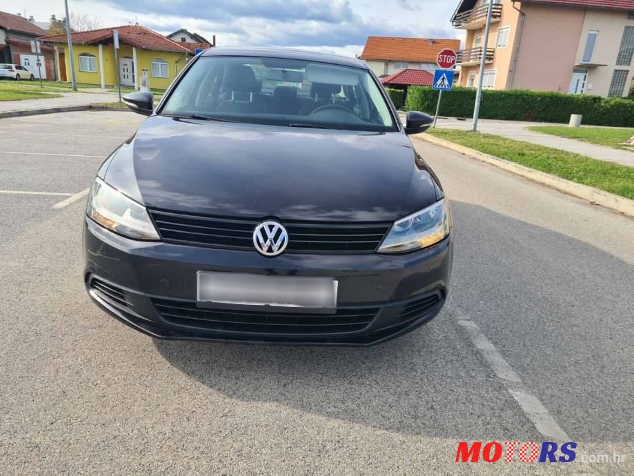 2011' Volkswagen Jetta 1,6 Tdi photo #3