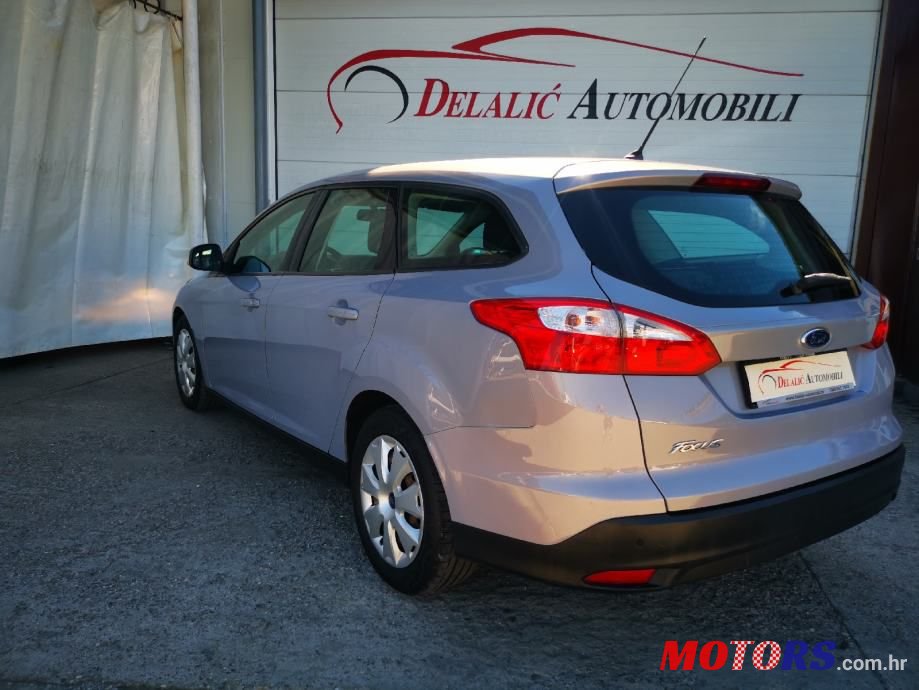 2013' Ford Focus Karavan photo #4