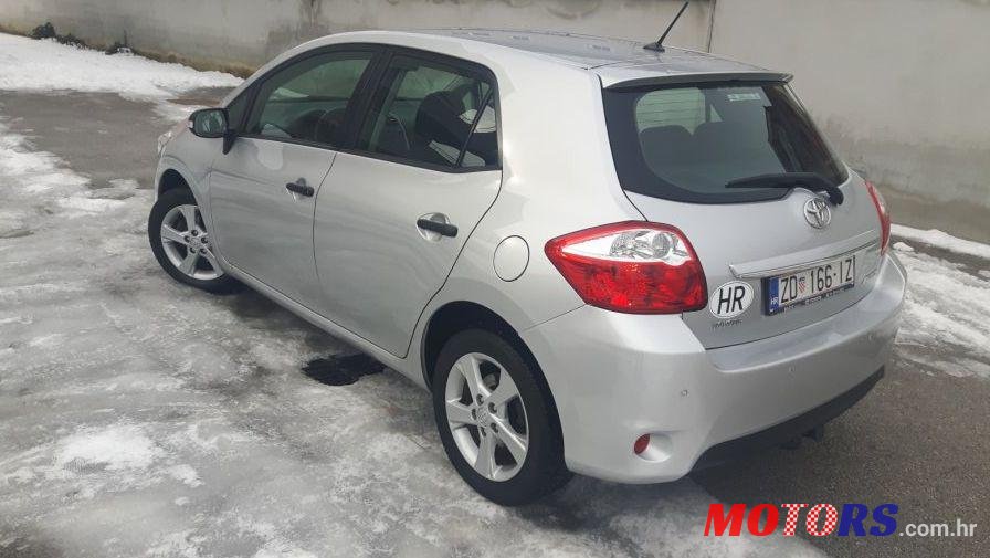 2011' Toyota Auris 1,4 D-4D photo #1