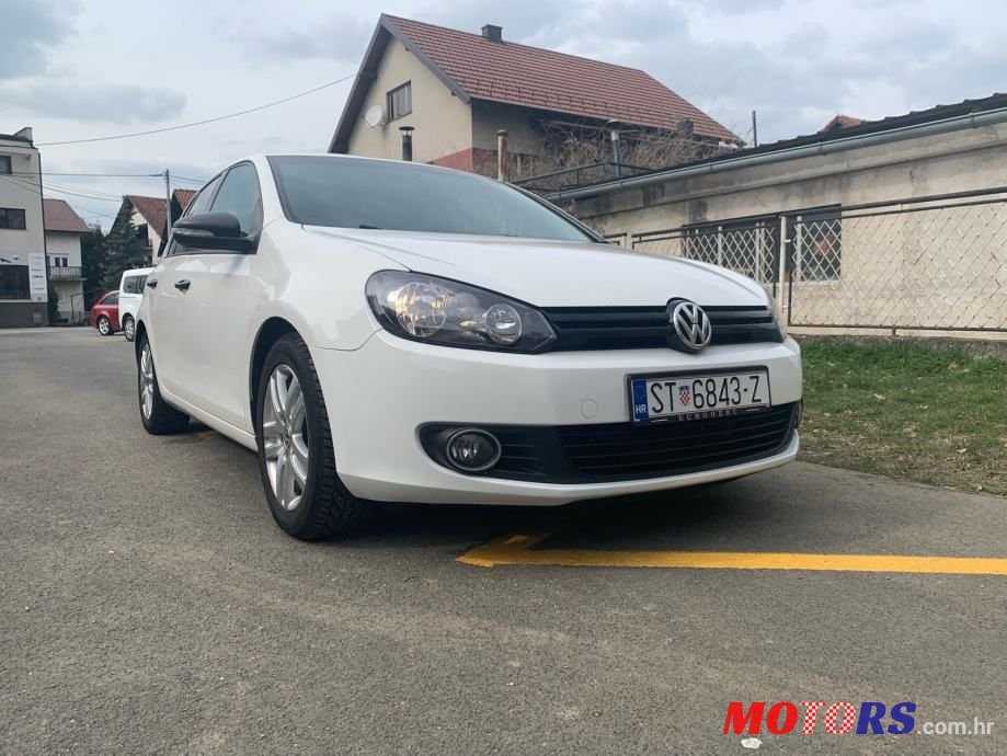 2011' Volkswagen Golf 6 1,6 Tdi photo #1
