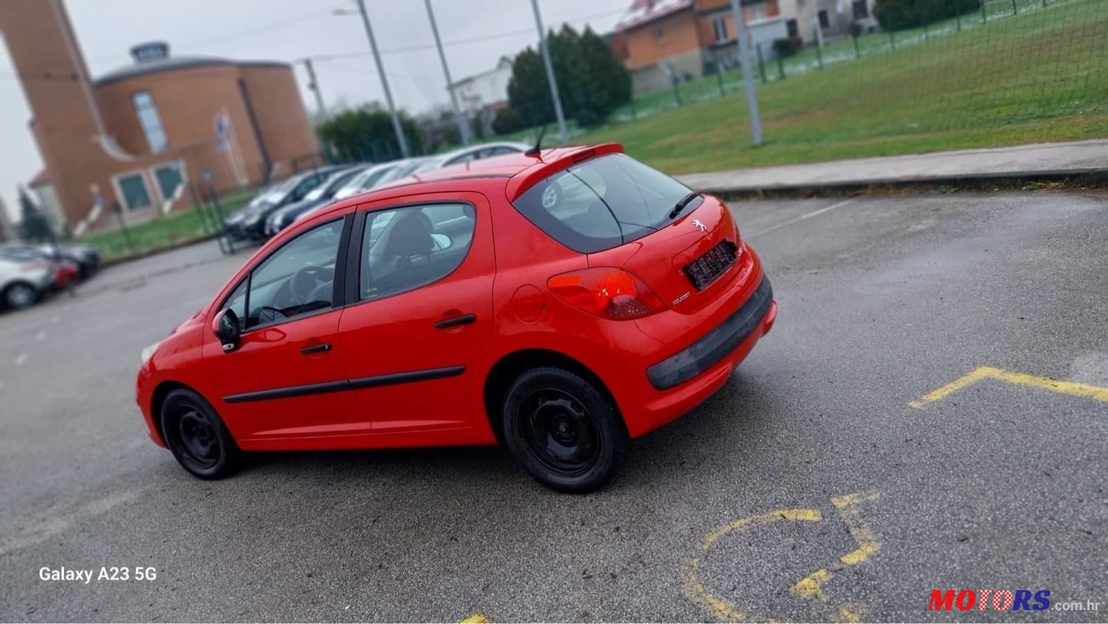 2008' Peugeot 207 1,4 photo #3