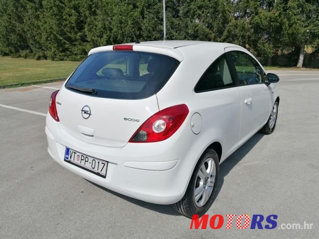 2011' Opel Corsa photo #6