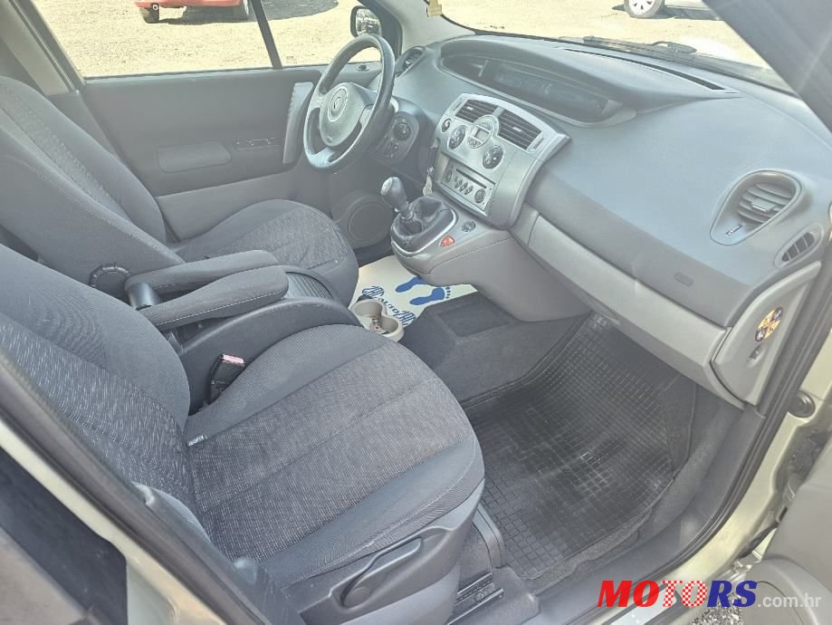 2008' Renault Scenic 1,5 Dci photo #5