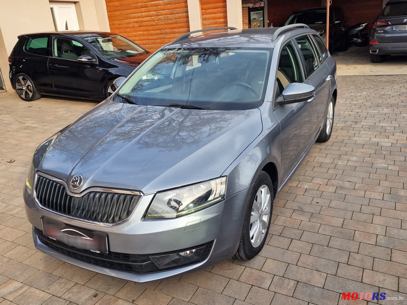 2013' Skoda Octavia Combi photo #1