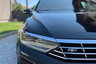 2017' Volkswagen Passat 4Motion