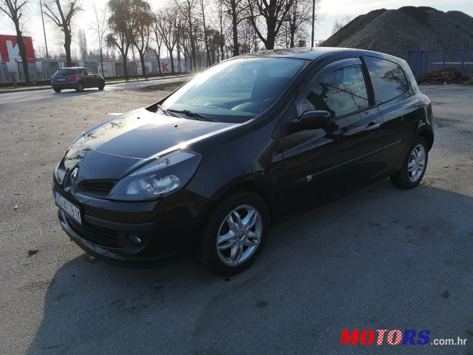 2005' Renault Clio 1,5 Dci photo #5