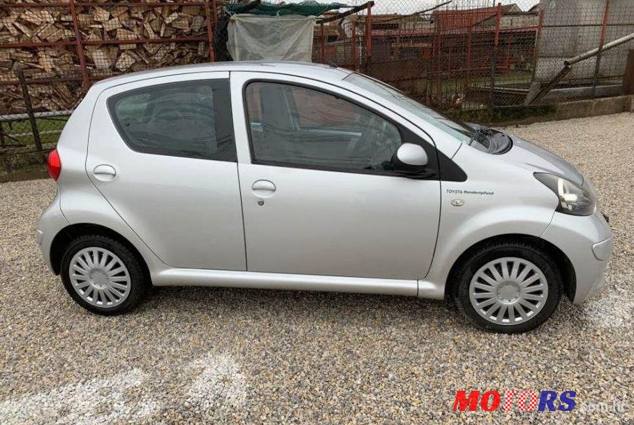 2006' Toyota Aygo 1,0 Vvt-I photo #1
