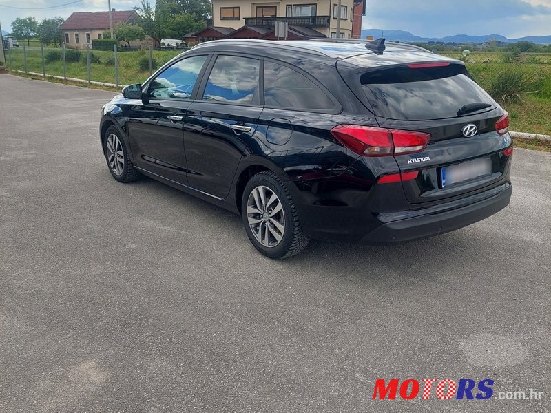 2018' Hyundai i30 1.6 Crdi photo #4