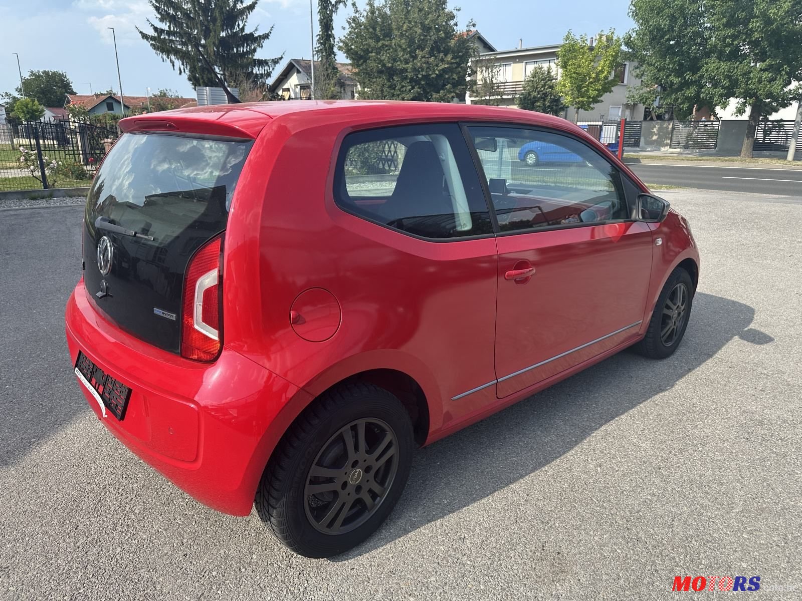 2013' Volkswagen Up! 1,0 Up! photo #5