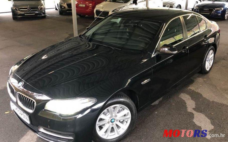 2013' BMW Serija 5 520D photo #1