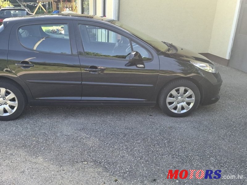 2008' Peugeot 207 1,4 Hdi photo #3