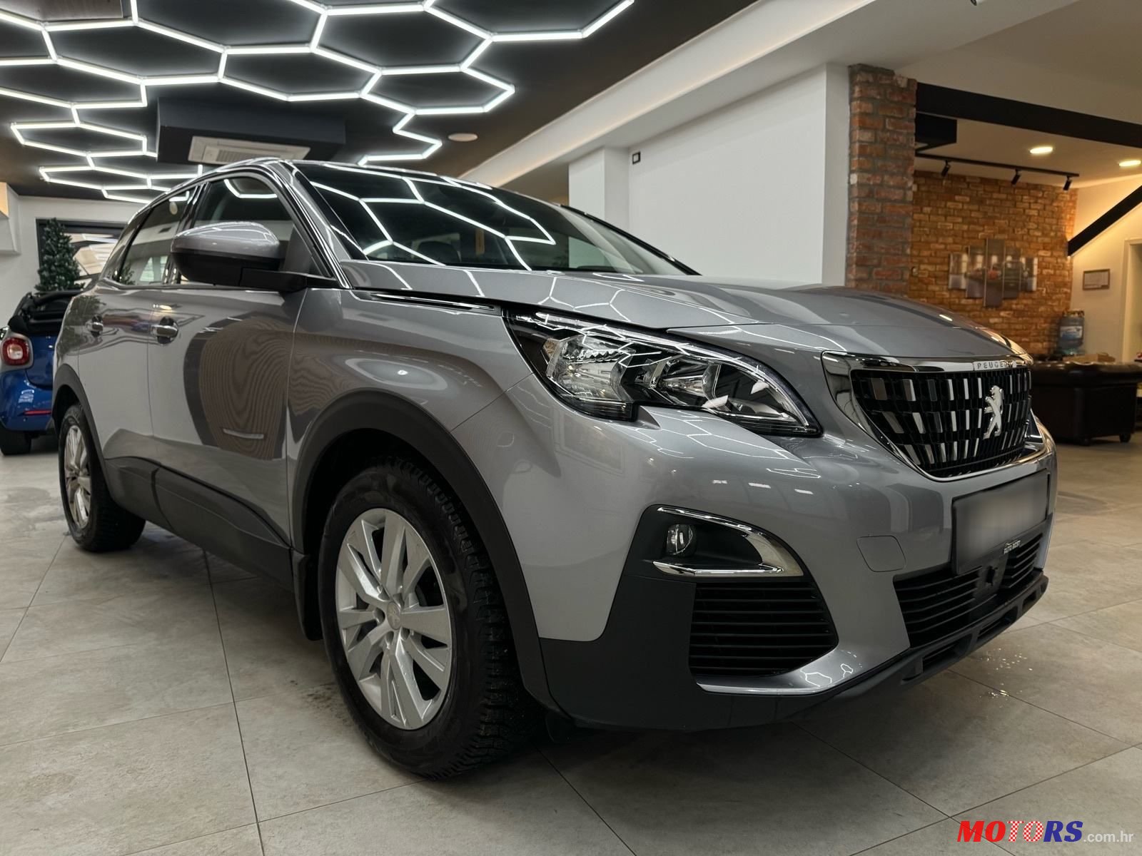 2020' Peugeot 3008 1,5 Bluehdi photo #3