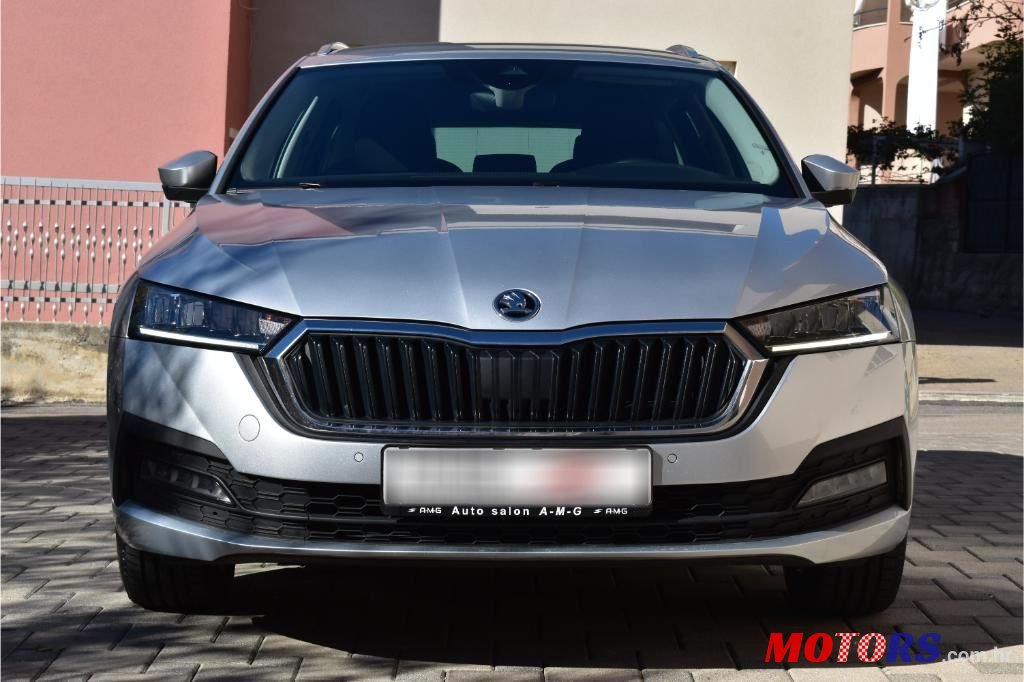 2023' Skoda Octavia 2,0 Tdi photo #2