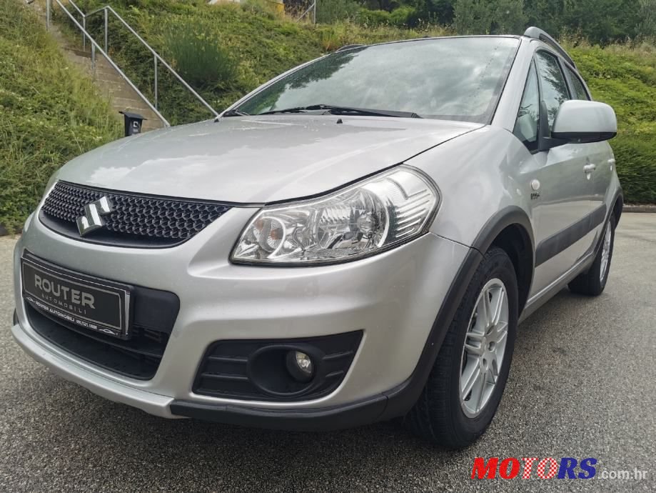 2011' Suzuki SX4 2,0 photo #1
