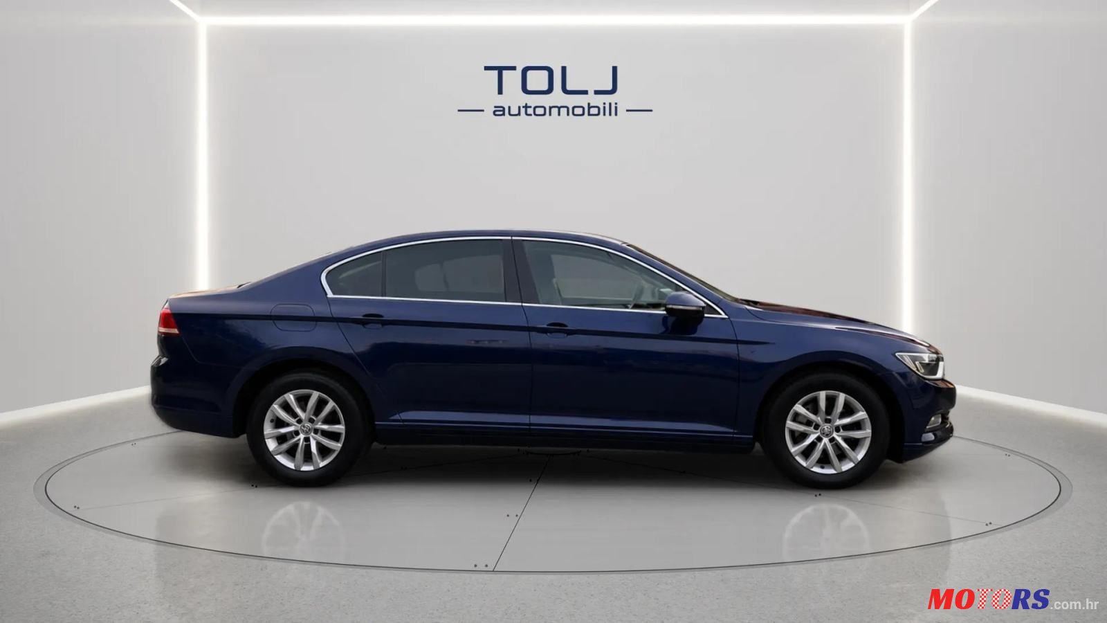 2019' Volkswagen Passat photo #6