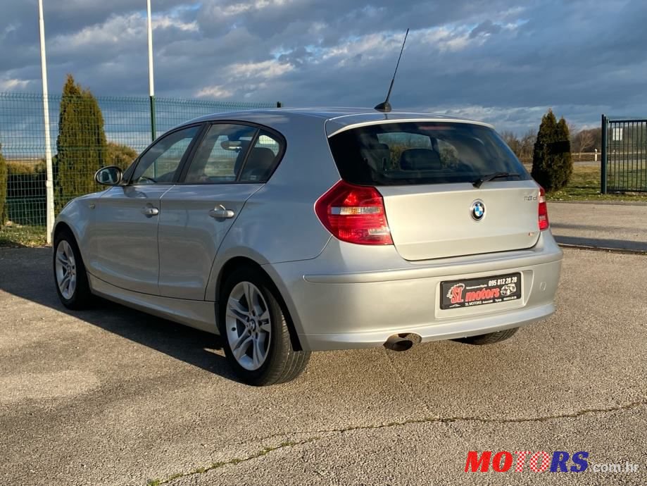 2009' BMW Serija 1 118D photo #2