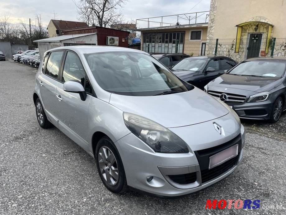 2011' Renault Scenic 1,5 Dci photo #5