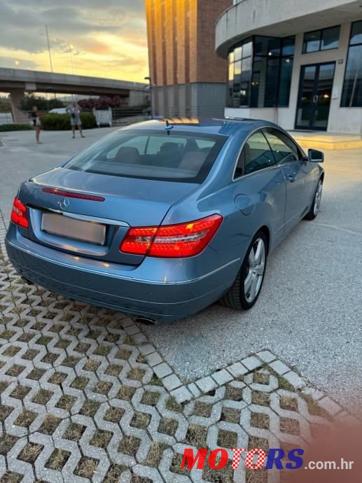 2010' Mercedes-Benz E-Klasa 350 Cdi photo #6