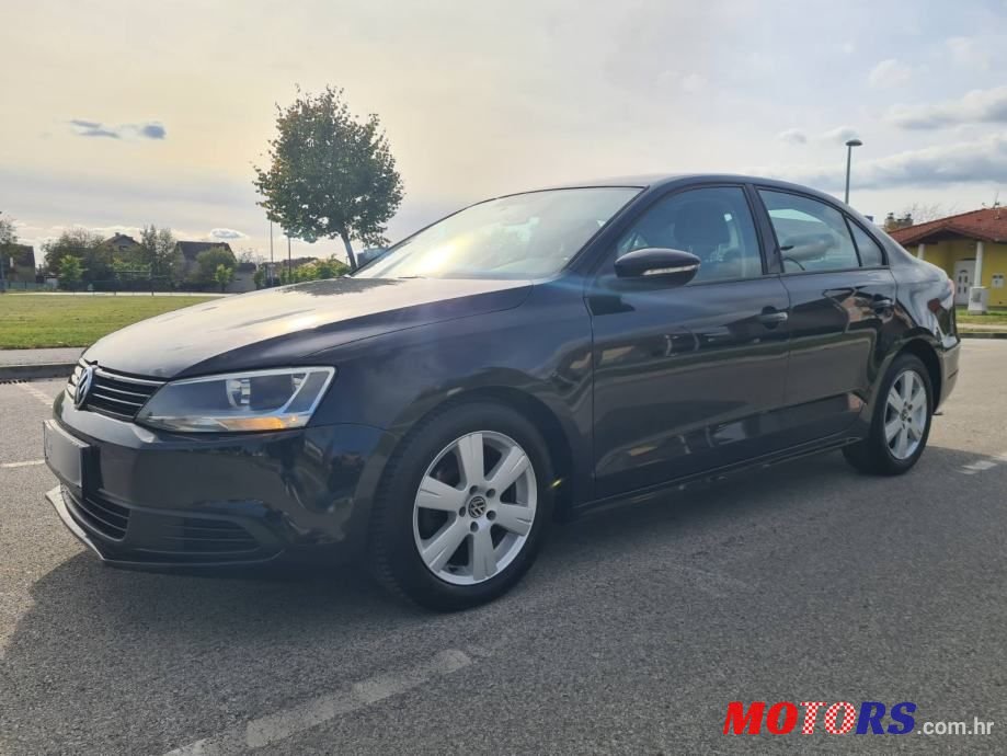 2011' Volkswagen Jetta 1,6 Tdi photo #1