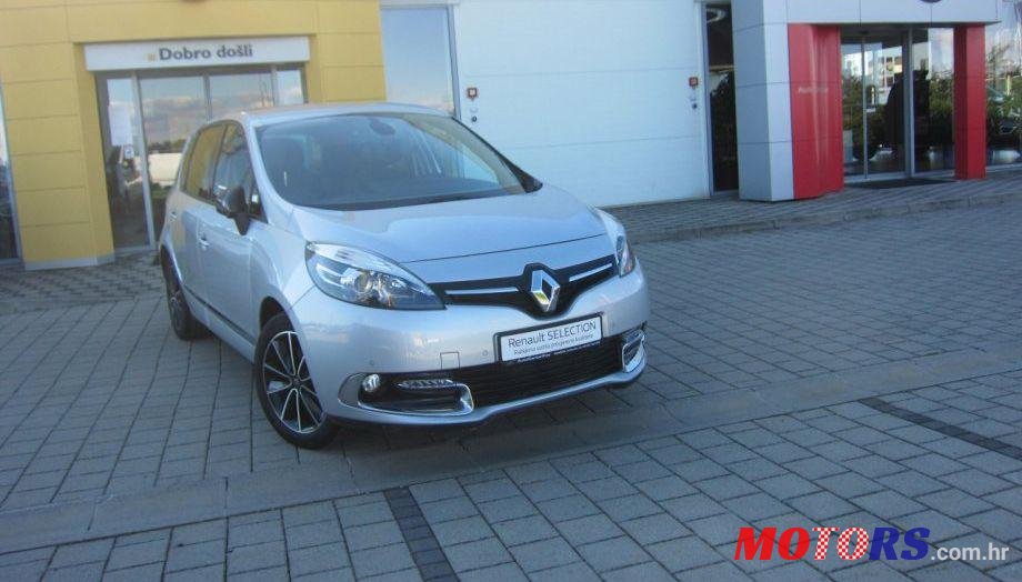 2013' Renault Scenic photo #2