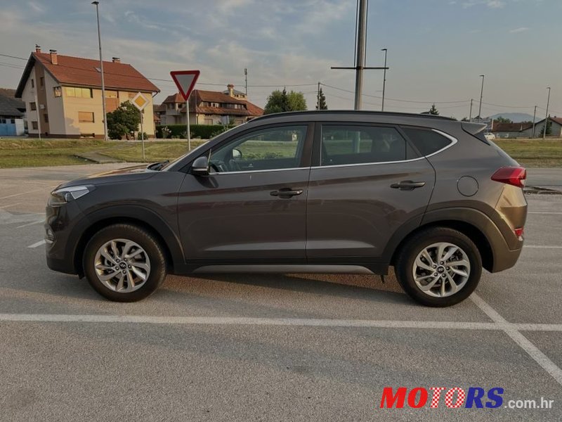 2015' Hyundai Tucson 1.7 Crdi photo #5