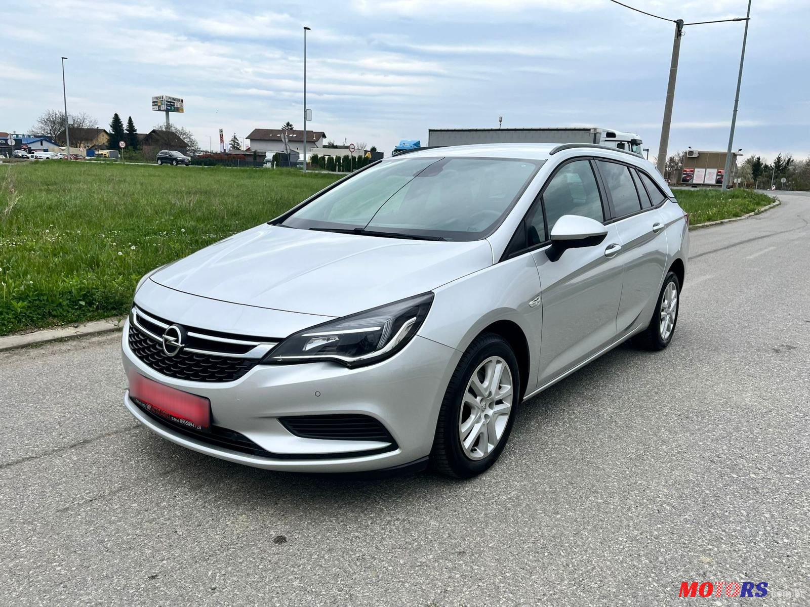 2016' Opel Astra Karavan photo #2
