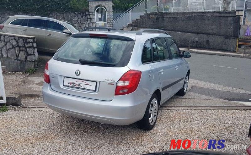 2012' Skoda Fabia Combi photo #1