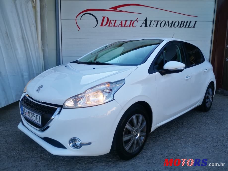 2013' Peugeot 208 1,4 Hdi photo #1
