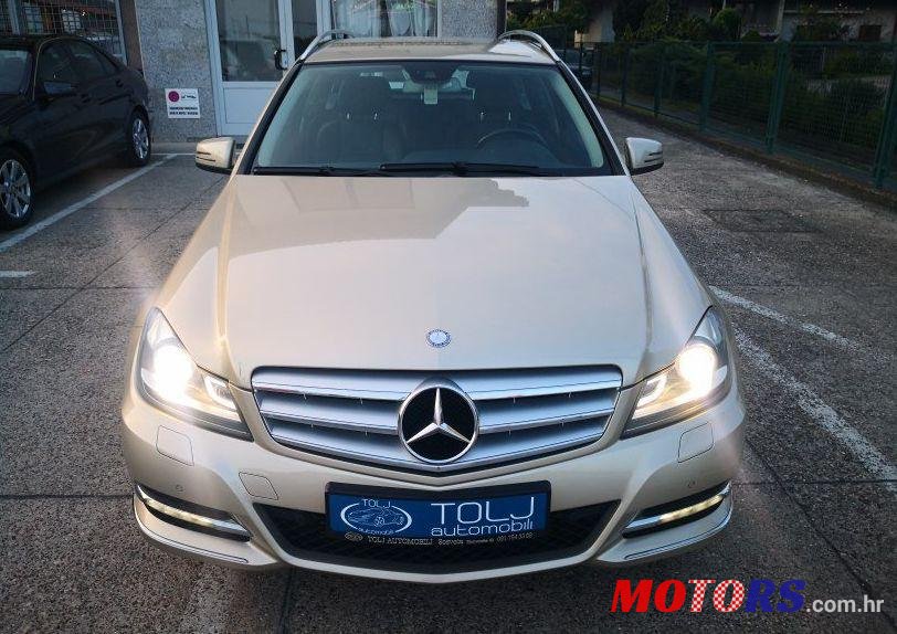 2011' Mercedes-Benz C-Klasa 220 Cdi T photo #2