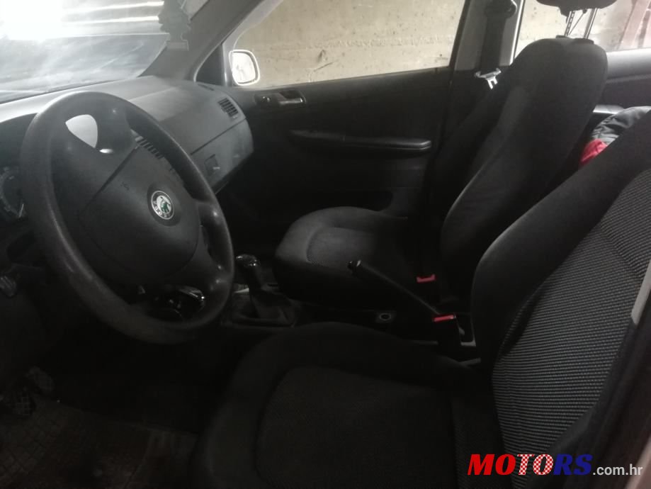 2007' Skoda Fabia Combi photo #5