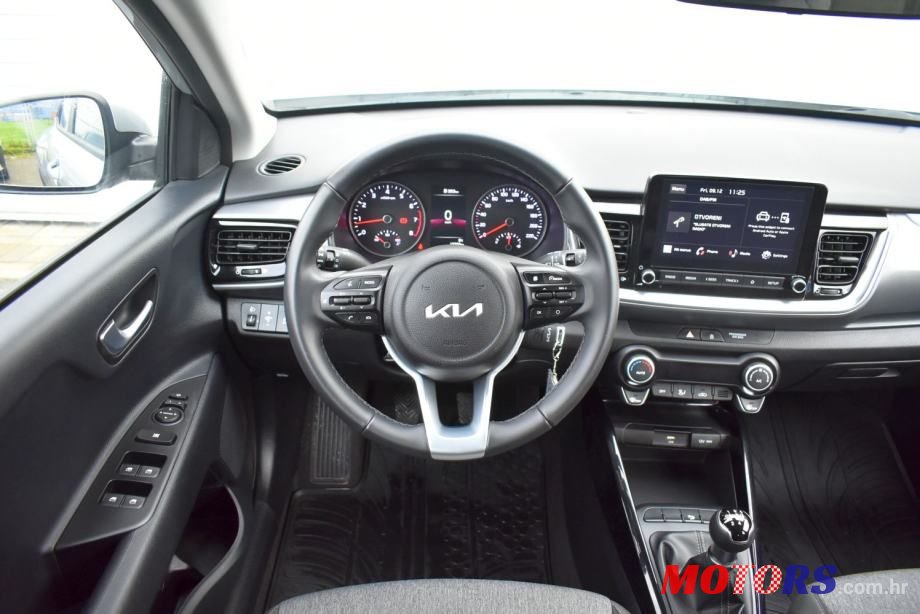2022' Kia Stonic 1.2 Lx Urban photo #4