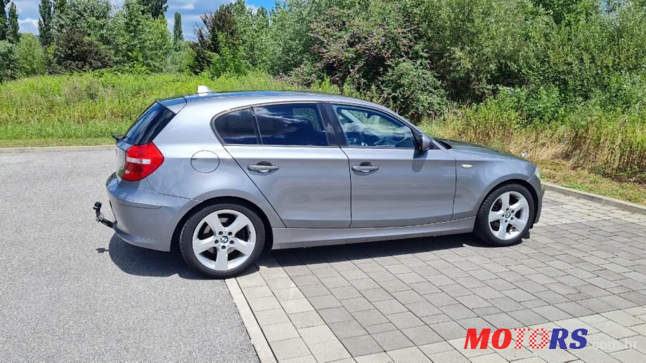 2011' BMW Serija 1 118D Sport photo #6