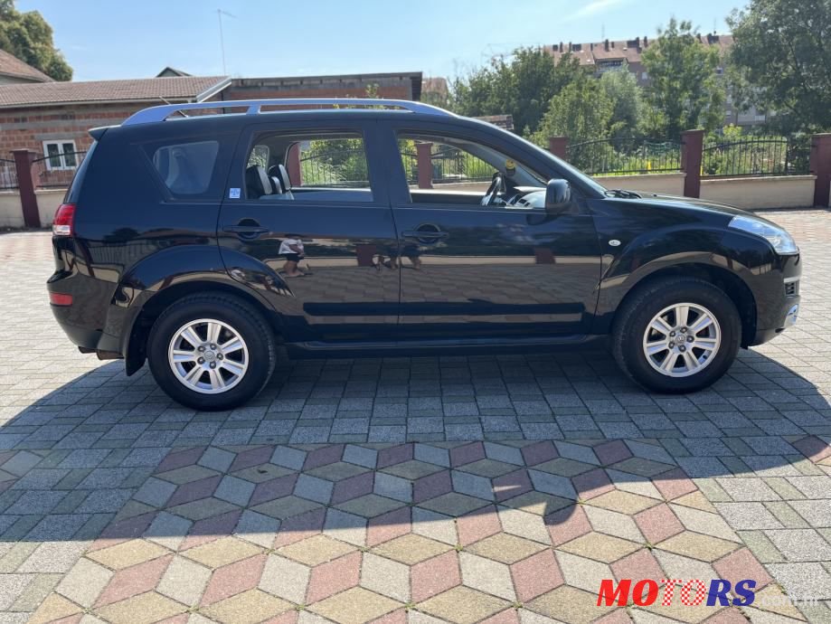 2010' Citroen C-Crosser 2,4 photo #4