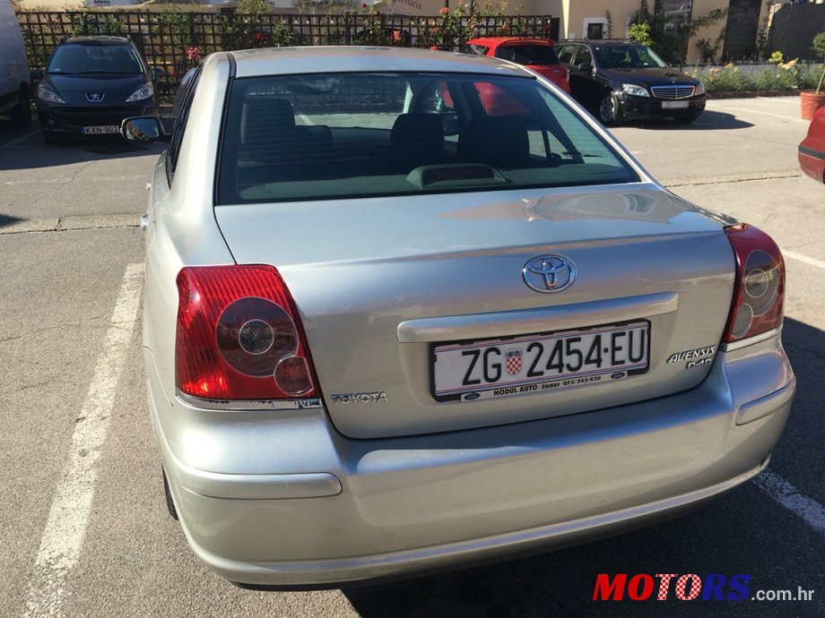 2006' Toyota Avensis photo #2