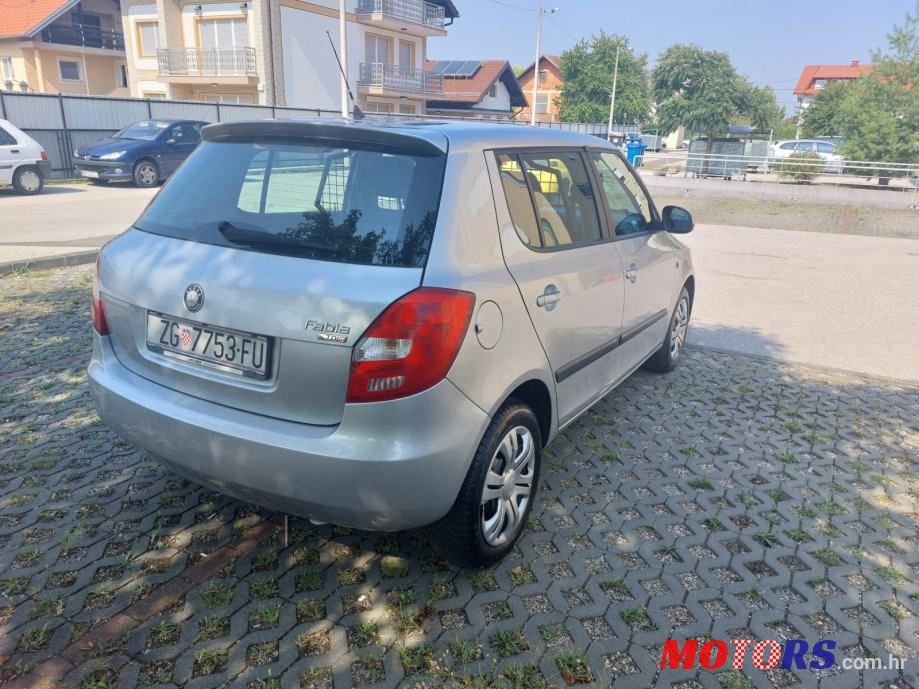 2010' Skoda Fabia 1,6 Tdi photo #4
