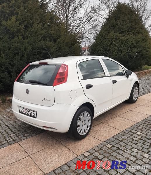 2012' Fiat Grande Punto 1,4 photo #3