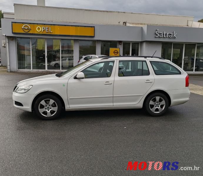 2011' Skoda Octavia 1,6 Tdi photo #2