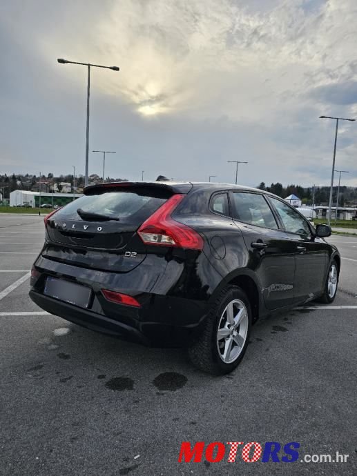 2016' Volvo V40 D2 photo #4