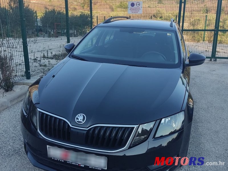 2019' Skoda Octavia Combi photo #1