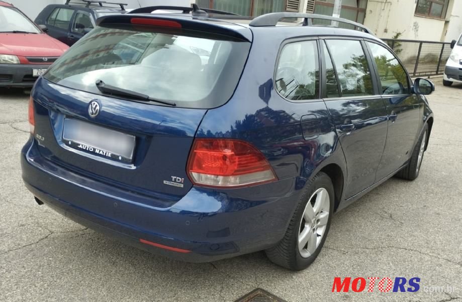 2013' Volkswagen Golf 6 Variant photo #6