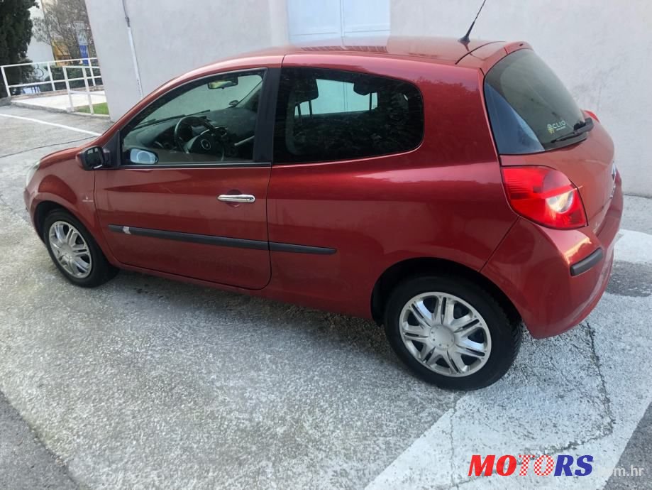 2006' Renault Clio 1,6 16V photo #6