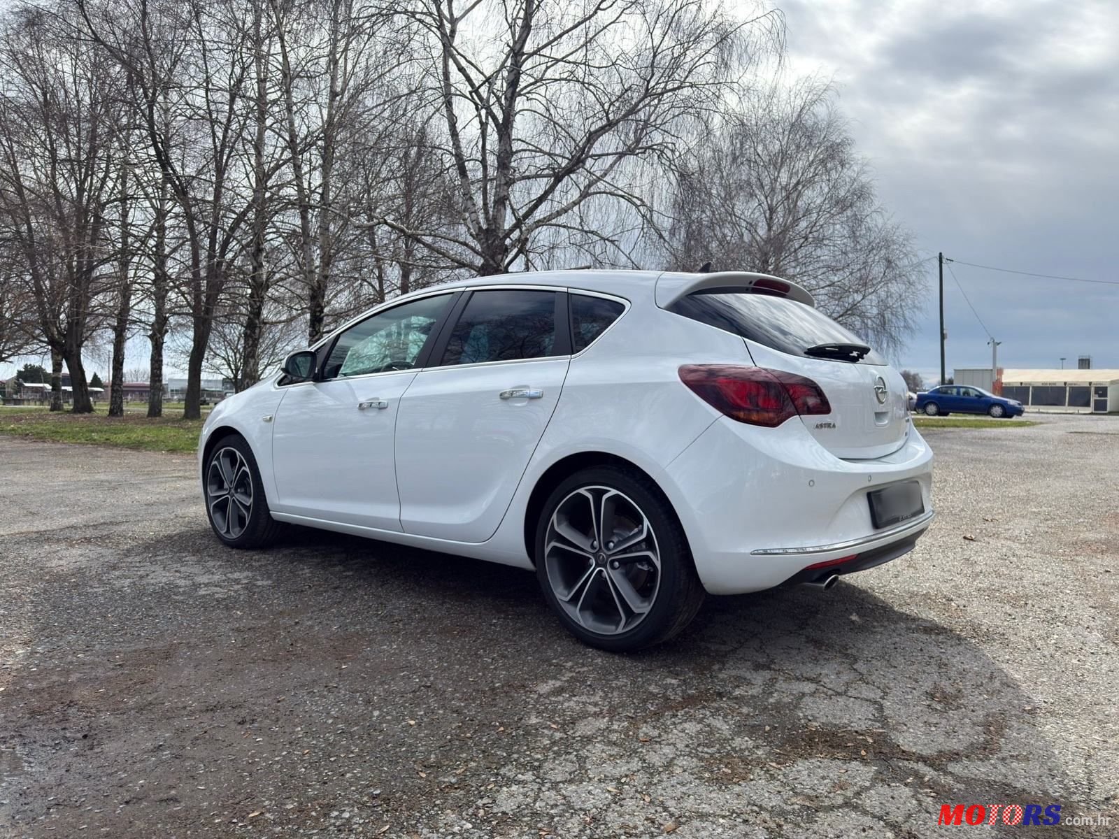 2013' Opel Astra 2.0Cdti photo #4