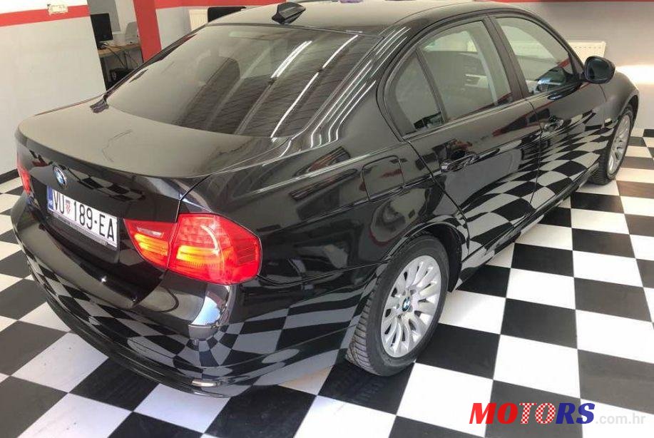 2009' BMW Serija 3 318D photo #1