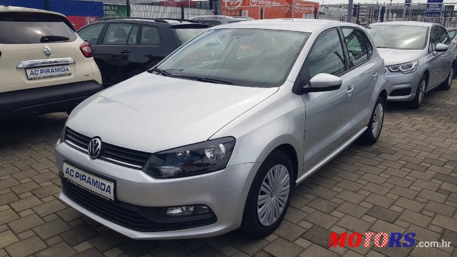 2017' Volkswagen Polo photo #4