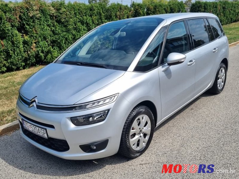 2015' Citroen C4 Grand Picasso photo #2