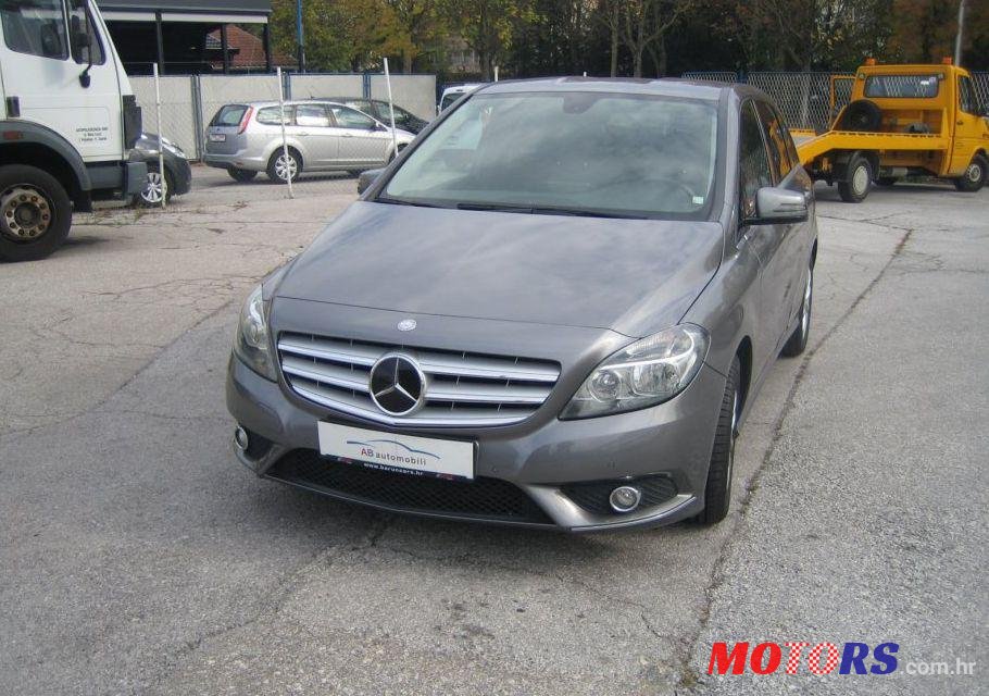 2013' Mercedes-Benz B-Klasa 200 Cdi photo #1