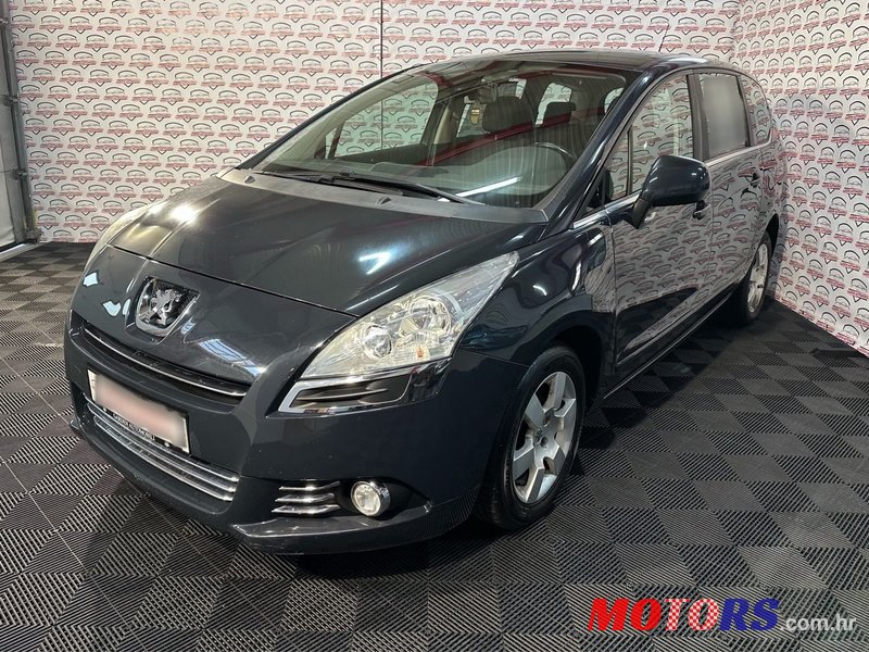 2011' Peugeot 5008 1,6 E-Hdi photo #2