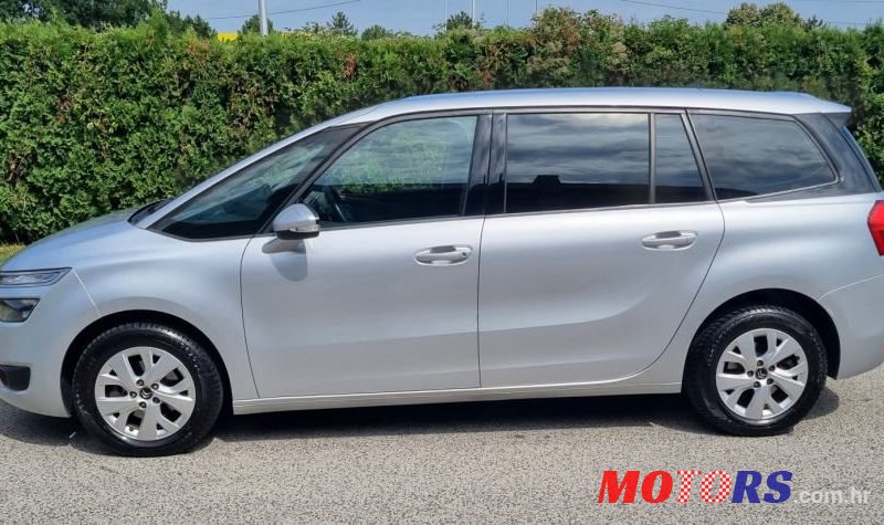 2015' Citroen C4 Grand Picasso photo #6