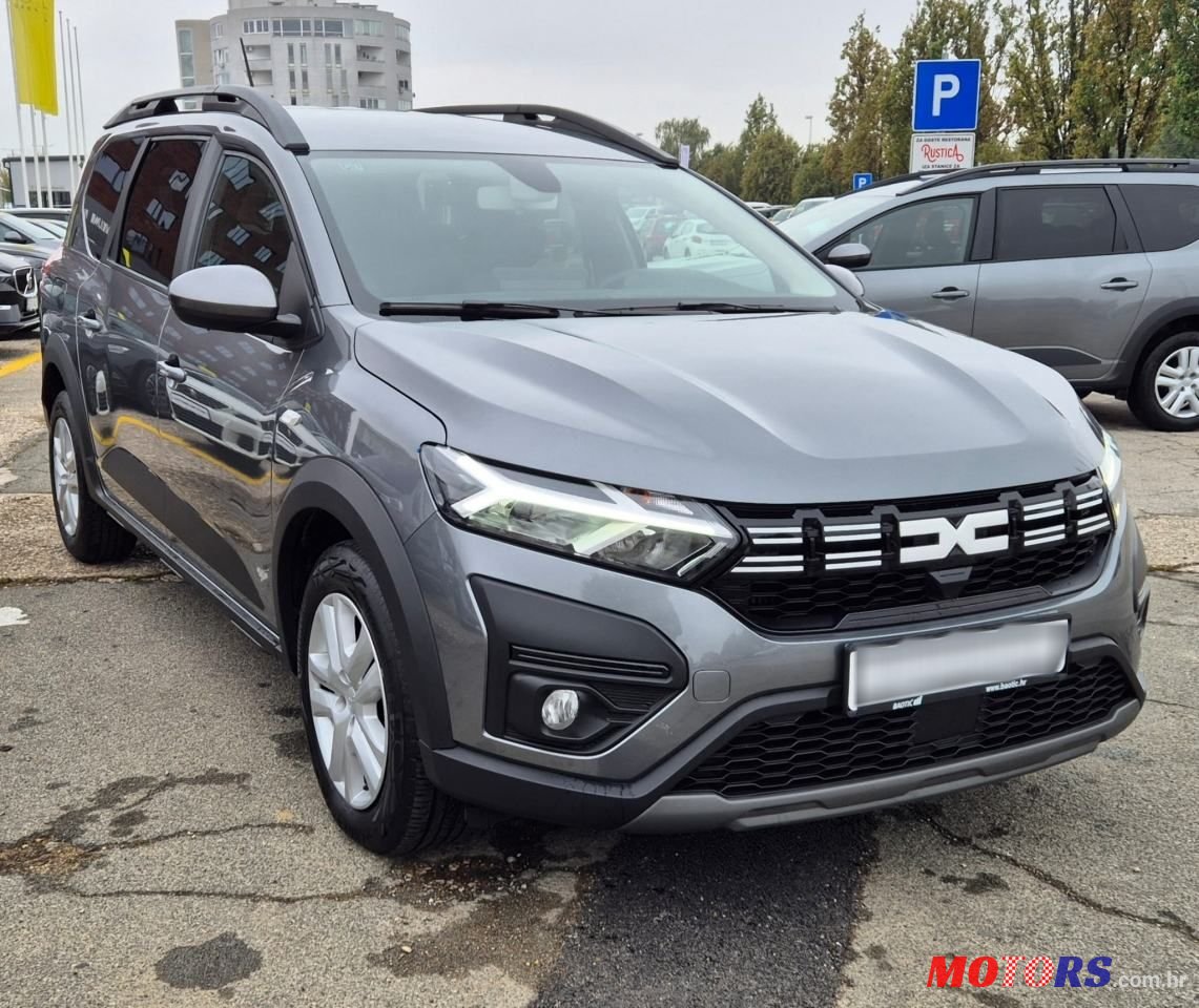 2024' Dacia Jogger photo #4