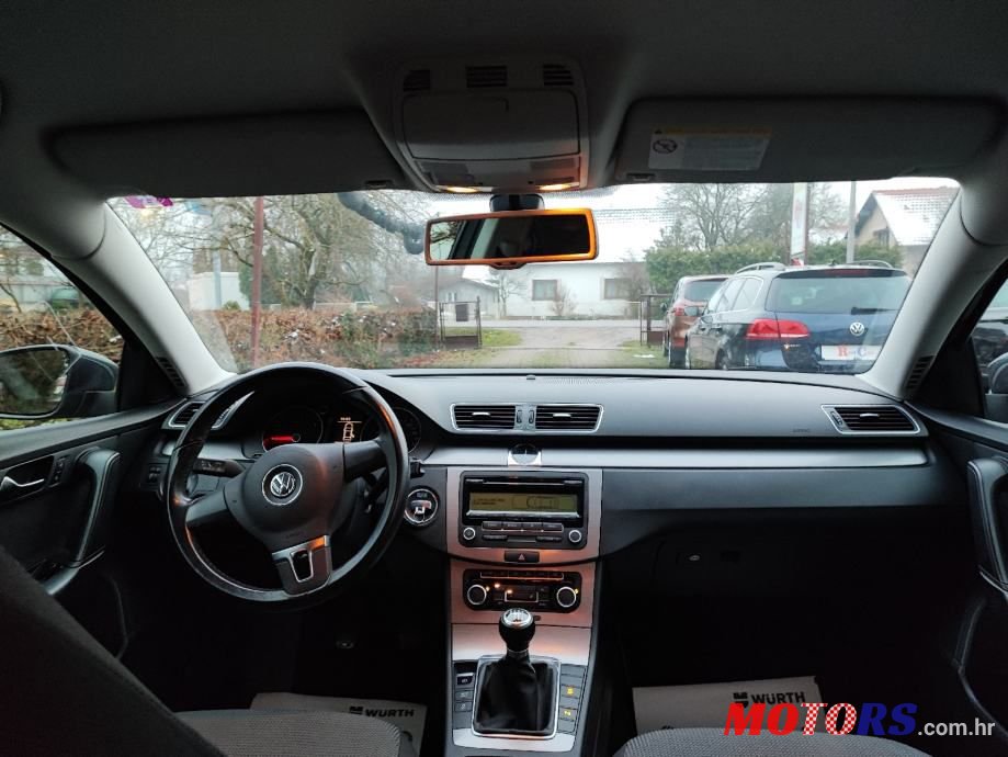 2011' Volkswagen Passat 2,0 Tdi Bmt photo #6